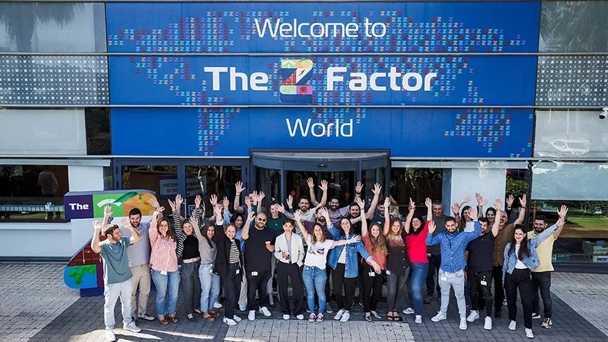 ZIM Employees 55 878X494